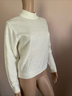 Joan Leslie Women’s Ivory Mock Neck Lightweight Sweater